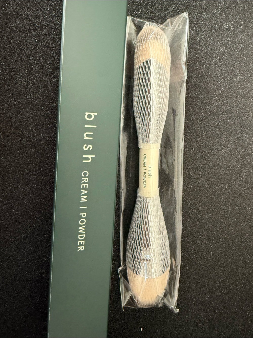 Ciele  dual ended blush brush for cream and powder